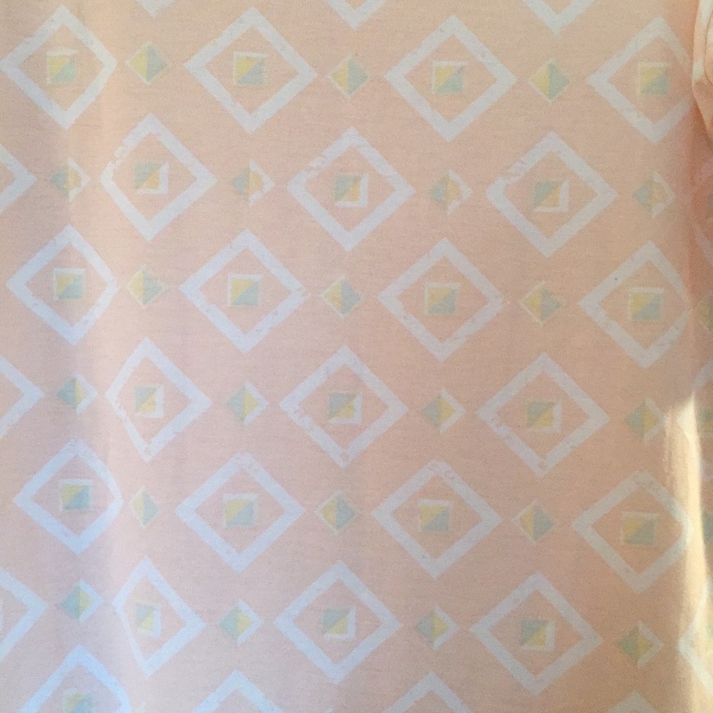 Pattern shirt - Picture 2 of 2
